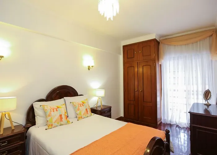 Like-home-t4-bright Benfica Apt-terrace Lizbona