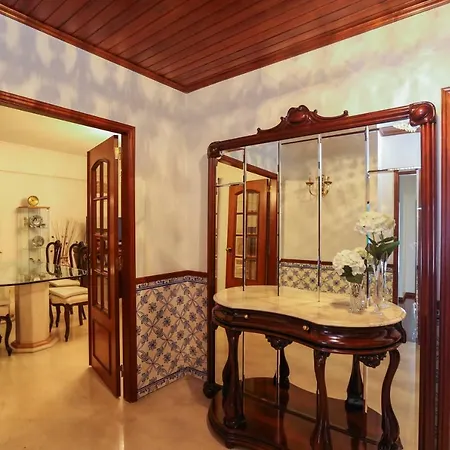 Like-home-t4-bright Benfica Apt-terrace Apartment *