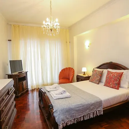 Like-home-t4-bright Benfica Apt-terrace Apartment *